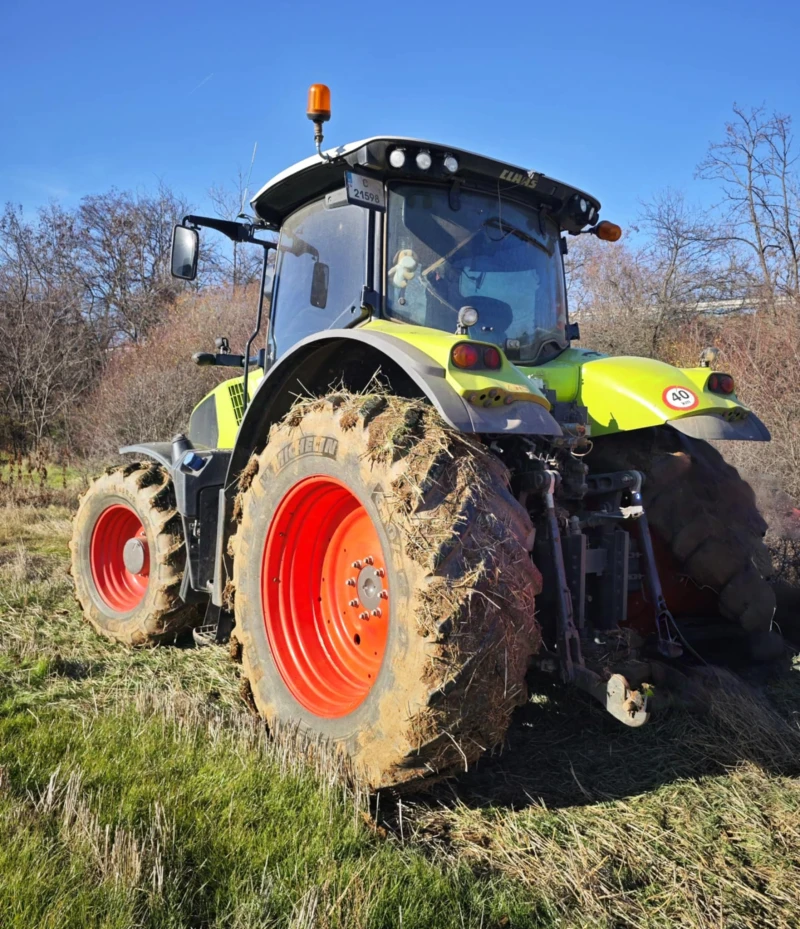 Трактор Claas 810, снимка 2 - Селскостопанска техника - 48557361