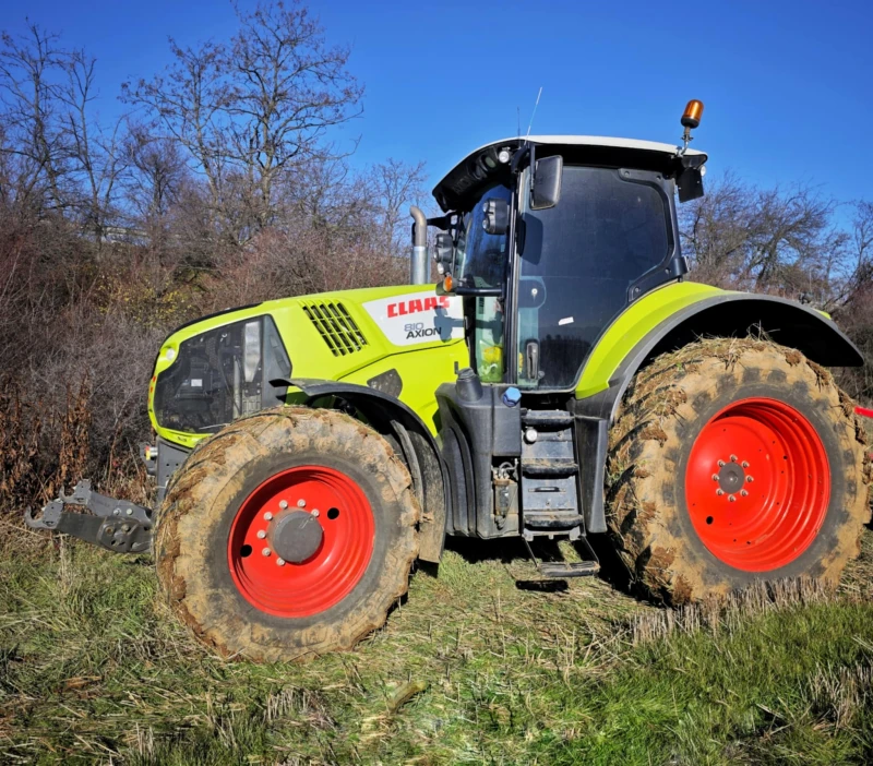 Трактор Claas 810, снимка 4 - Селскостопанска техника - 48557361