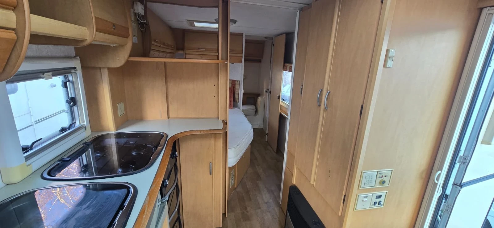 Каравана Tabbert BAILEY SENATOR-ФРЕНСКА СПАЛНЯ/ДУШ КАБИНА/ПЛАТ.МИТО - изображение 5