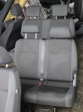 САЛОН ЗА ФОЛКСВАГЕН КАДИ  2012 г.  5+1  , снимка 5