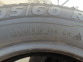 Гуми Зимни 205/60R16, снимка 6 - Гуми и джанти - 38328962