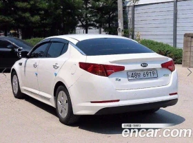 Kia K5, снимка 3