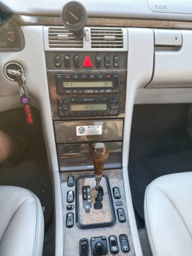 Mercedes-Benz E 430 E 430 W210 Facelift Avangard, снимка 2
