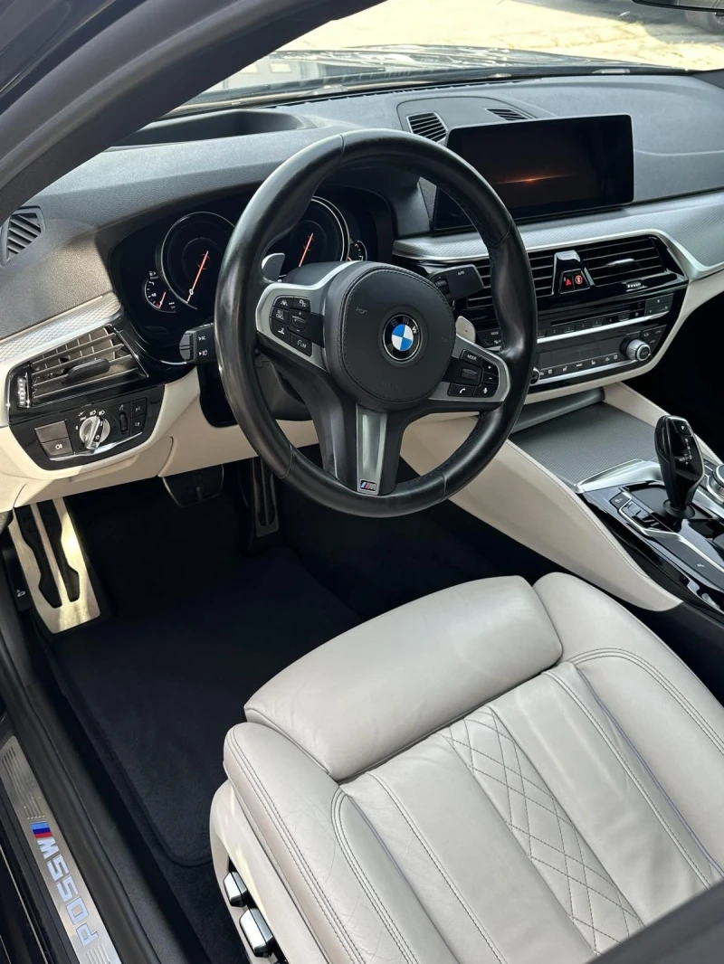 BMW 550 М550 xDrive, снимка 7 - Автомобили и джипове - 46566400