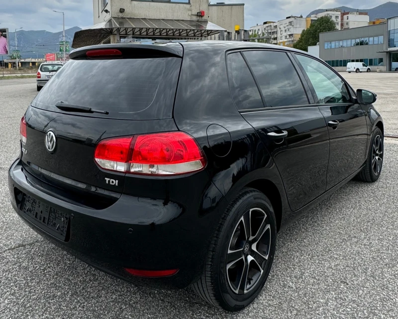 VW Golf Топ, снимка 9 - Автомобили и джипове - 47294025