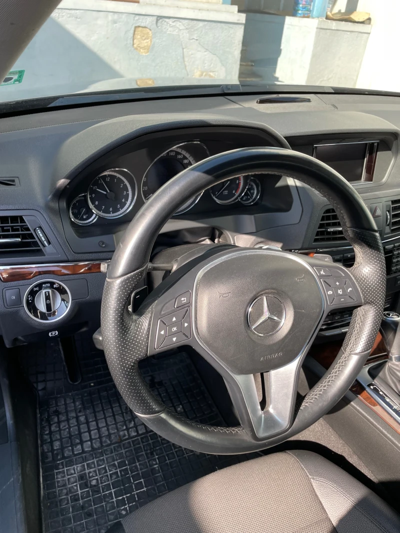 Mercedes-Benz E 250 CDI, снимка 7 - Автомобили и джипове - 48833009