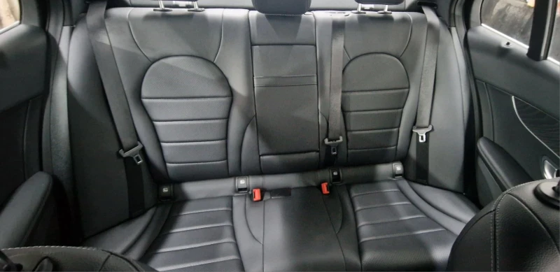 Mercedes-Benz C 220, снимка 6 - Автомобили и джипове - 52902621