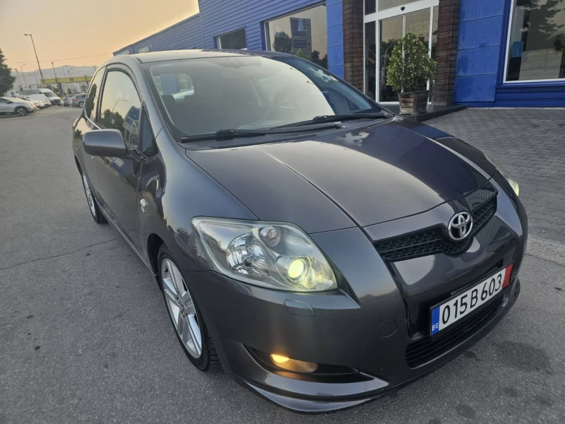 Toyota Auris 2.2D, снимка 2 - Автомобили и джипове - 51303039