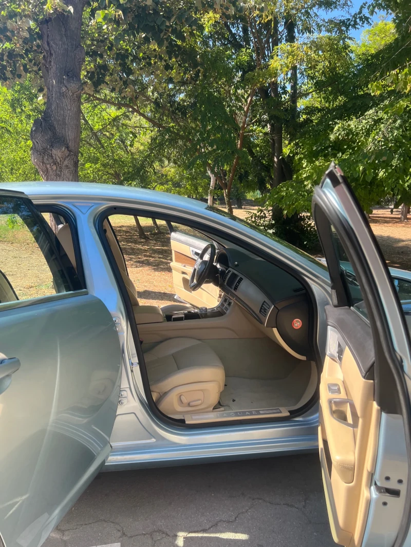 Jaguar Xf Sport, снимка 6 - Автомобили и джипове - 52309546