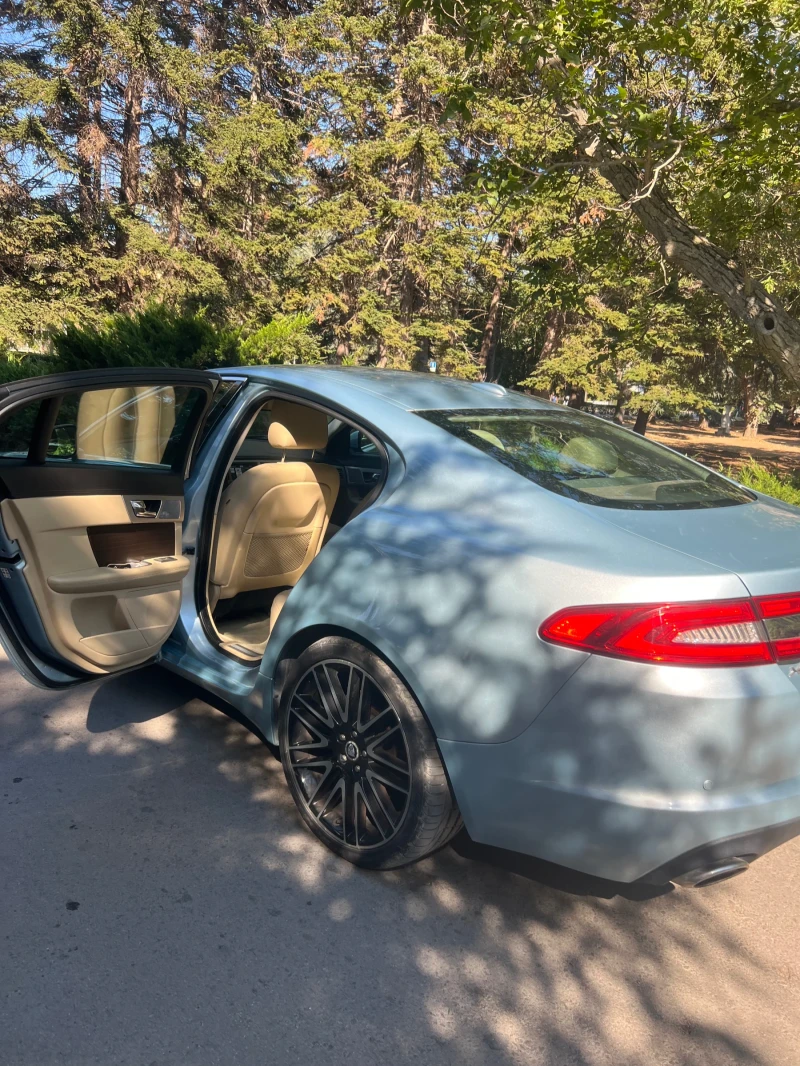 Jaguar Xf Sport, снимка 10 - Автомобили и джипове - 52309546