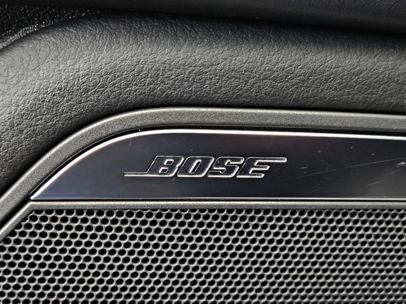 Audi A7 S-LINE/DISTR/360CAM/BOSE/ВАКУУМ/ПОДГР/CAR PLAY/LIZ, снимка 13 - Автомобили и джипове - 52804531