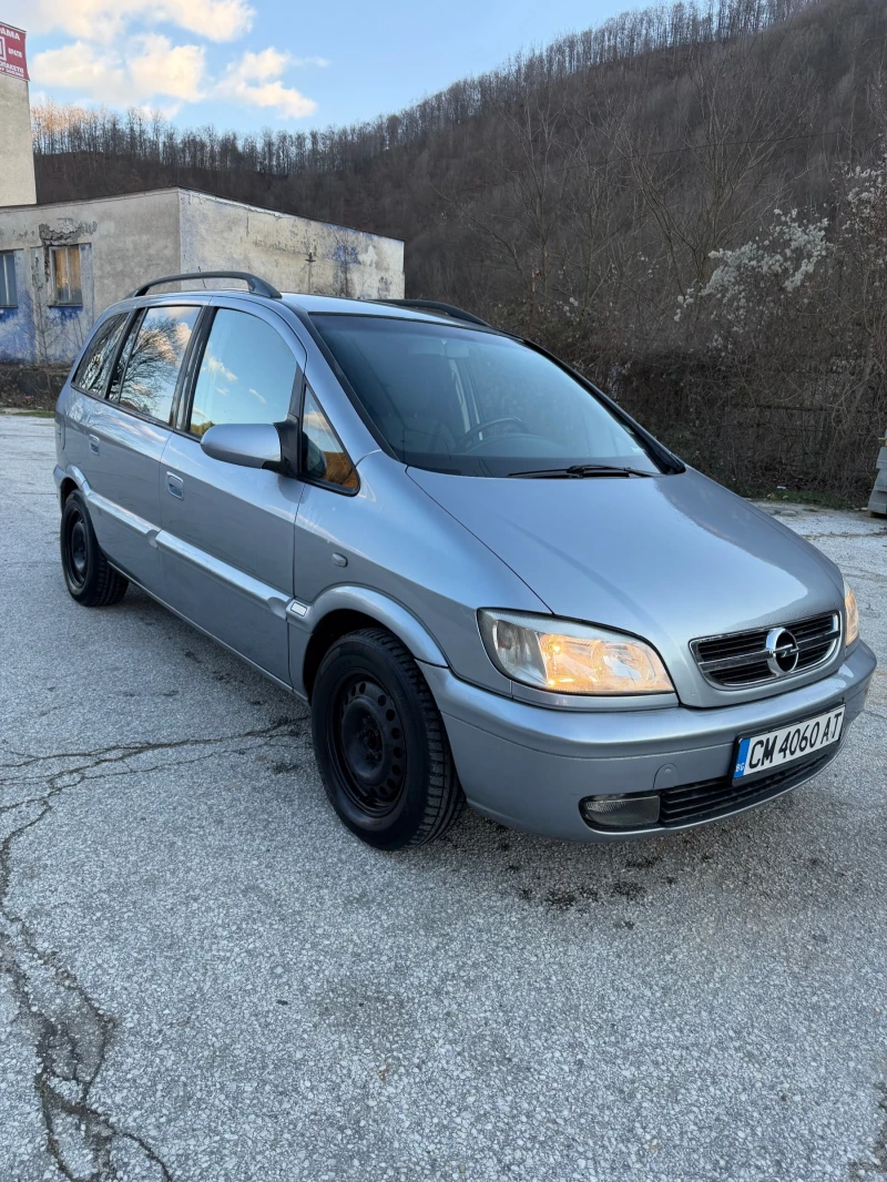 Opel Zafira 2.0, снимка 3 - Автомобили и джипове - 52921557