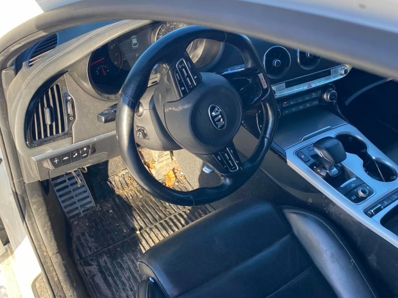 Kia Stinger * GT Limited * CARFAX * ЦЕНА ДО БГ, снимка 10 - Автомобили и джипове - 53044073