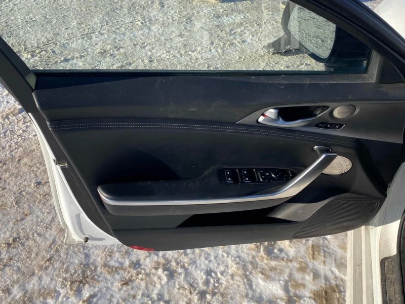 Kia Stinger * GT Limited * CARFAX * ЦЕНА ДО БГ, снимка 11 - Автомобили и джипове - 53044073