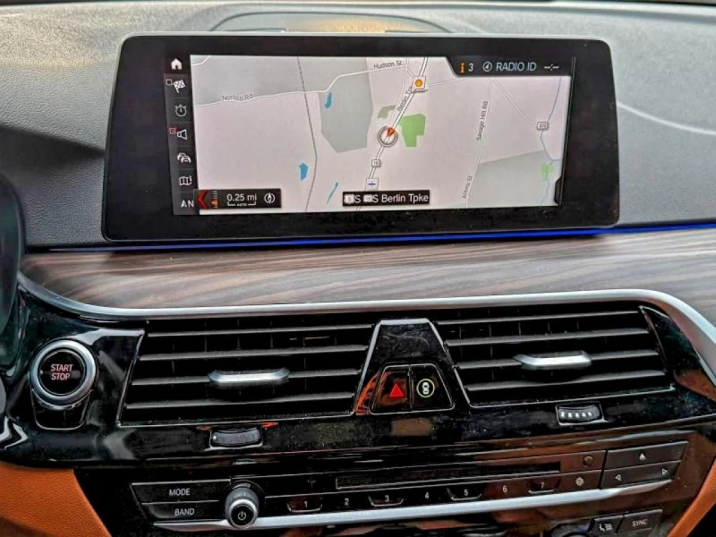 BMW 530E, снимка 10 - Автомобили и джипове - 53067982