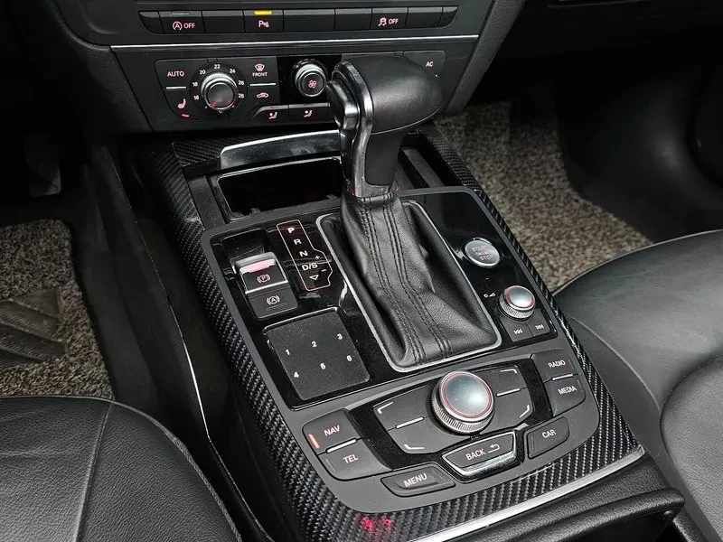 Audi A6 3.0 TDI Quattro, снимка 9 - Автомобили и джипове - 54560213