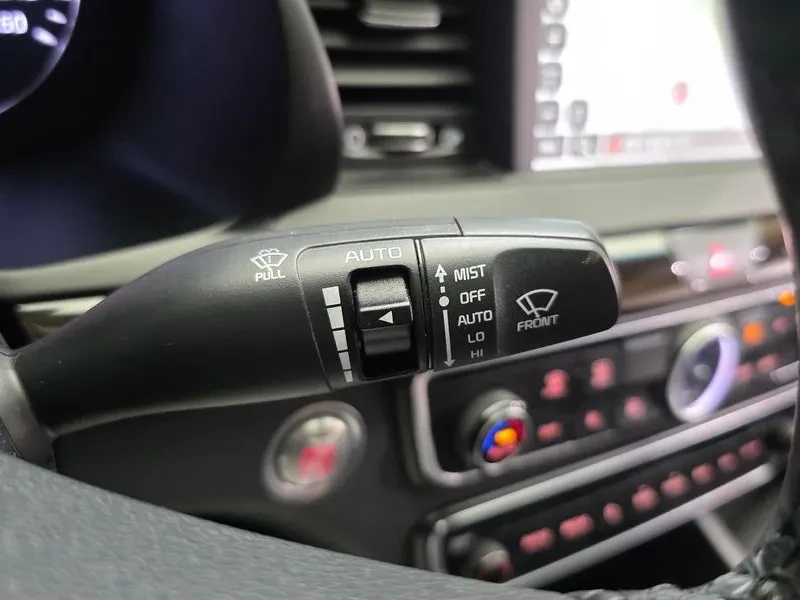 Kia K7 2.4 World Cup Edition, снимка 15 - Автомобили и джипове - 55049558