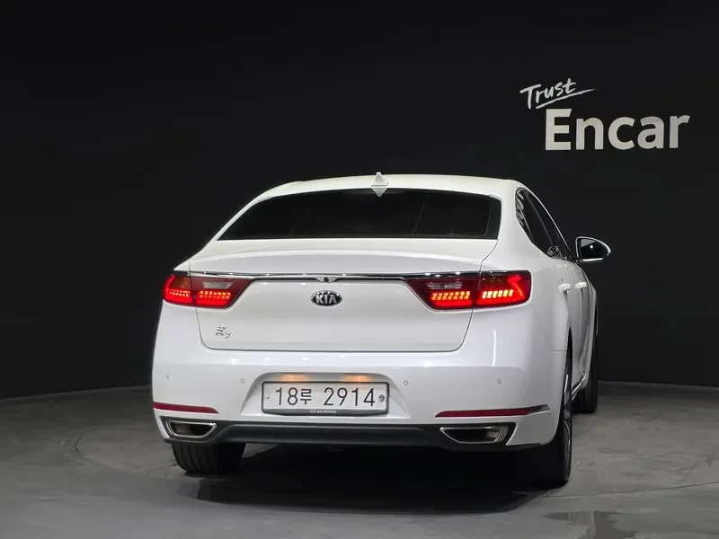 Kia K7 2.4 World Cup Edition, снимка 4 - Автомобили и джипове - 55049558