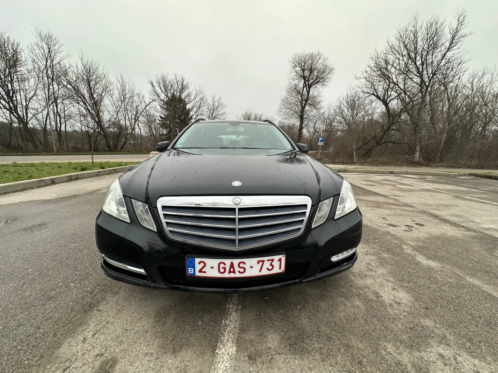 Mercedes-Benz E 220, снимка 1