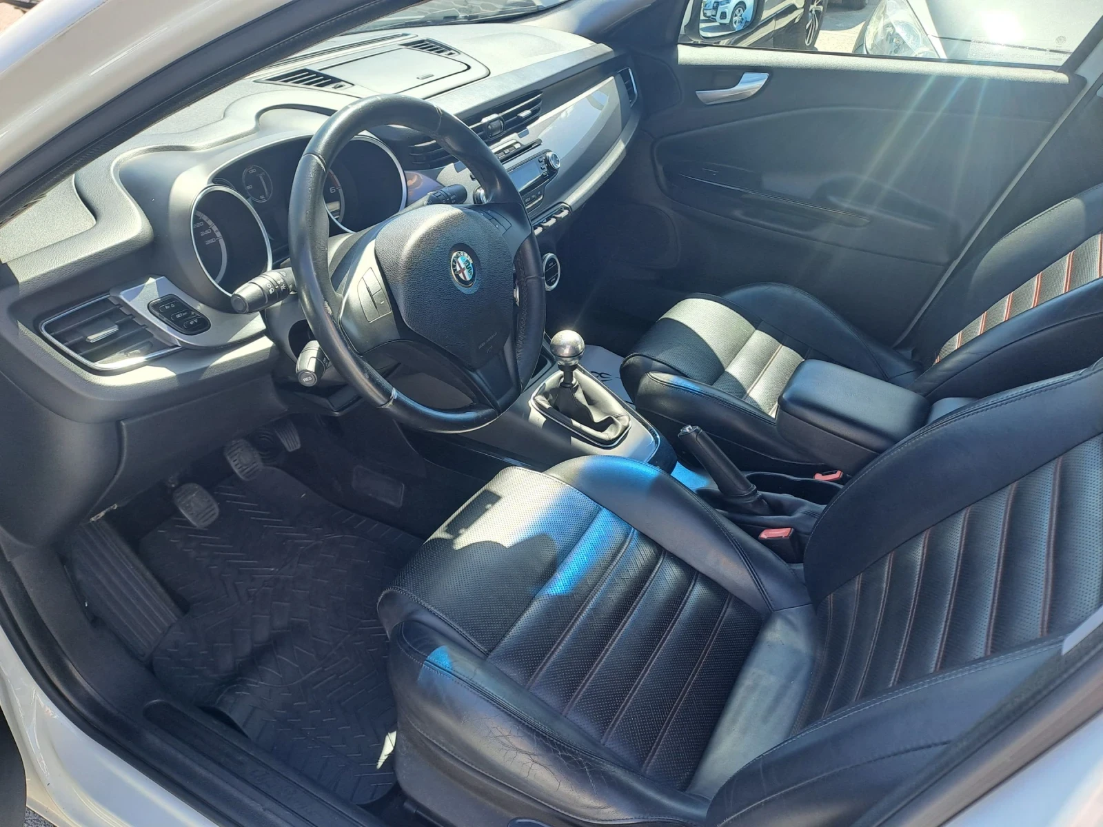 Alfa Romeo Giulietta 1, 6 jtdm-2  - изображение 7