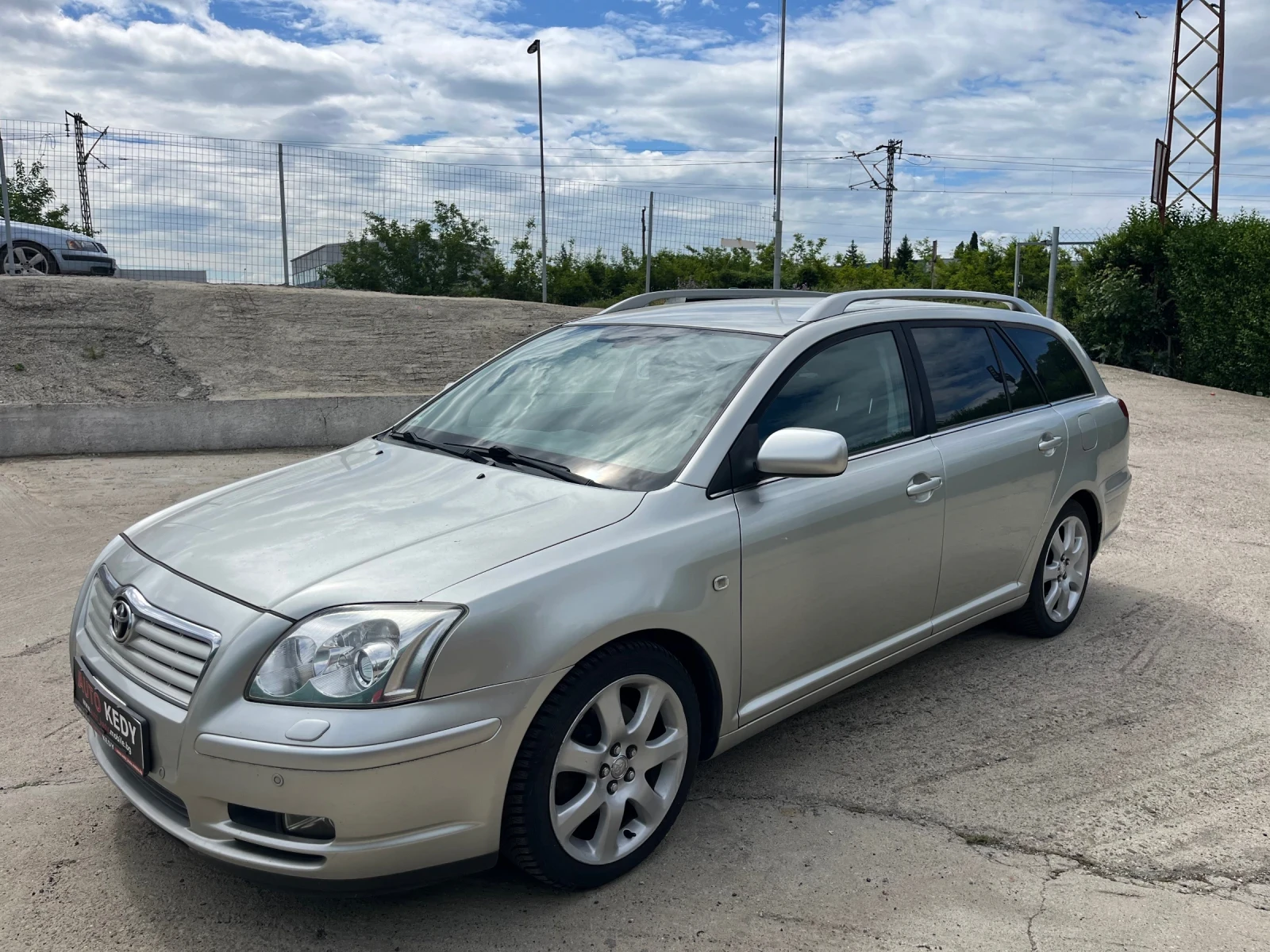 Toyota Avensis 2.4i - изображение 2