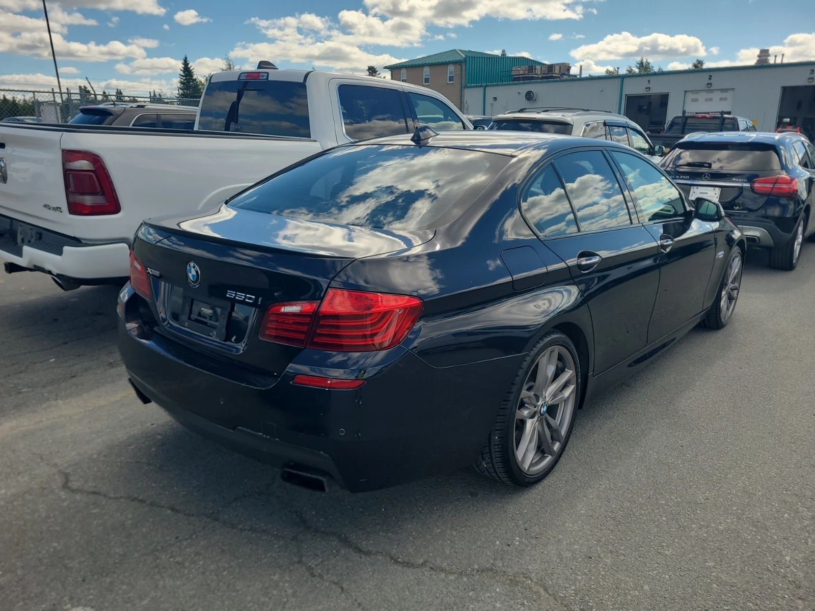 BMW 550 * XDRIVE* * АВТОКРЕДИТ* * ЦЕНА ДО БЪЛГАРИЯ*  - изображение 3
