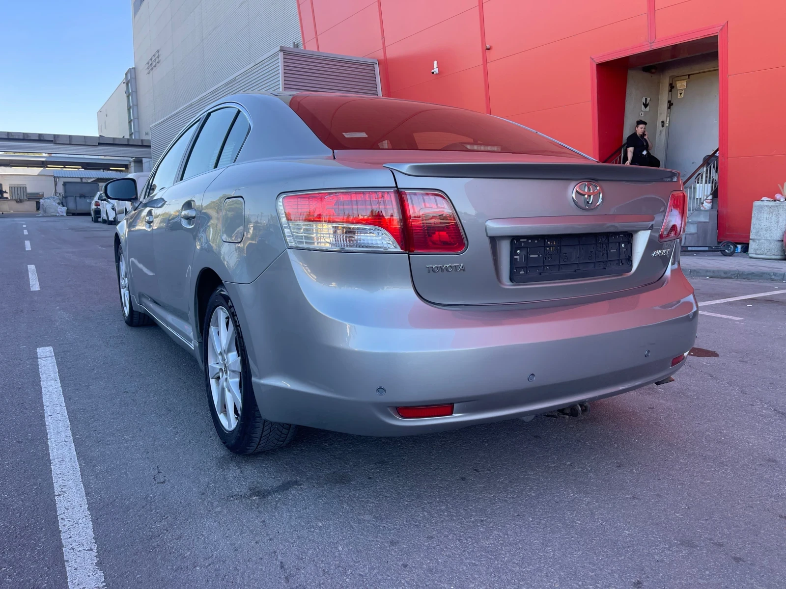 Toyota Avensis 2.0D4D 126k.c. - изображение 7