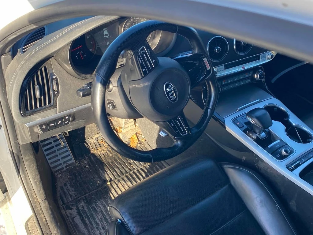 Kia Stinger * GT Limited * CARFAX * ���� �� �� | Mobile.bg � ����������� 10