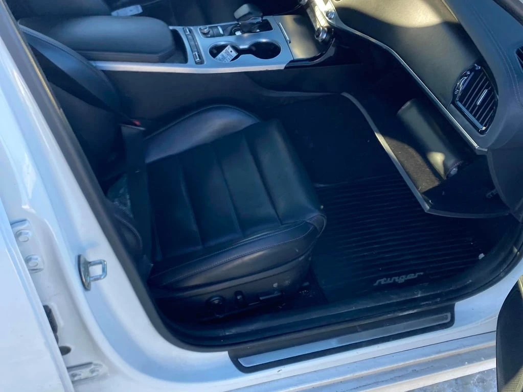 Kia Stinger * GT Limited * CARFAX * ���� �� �� | Mobile.bg � ����������� 16