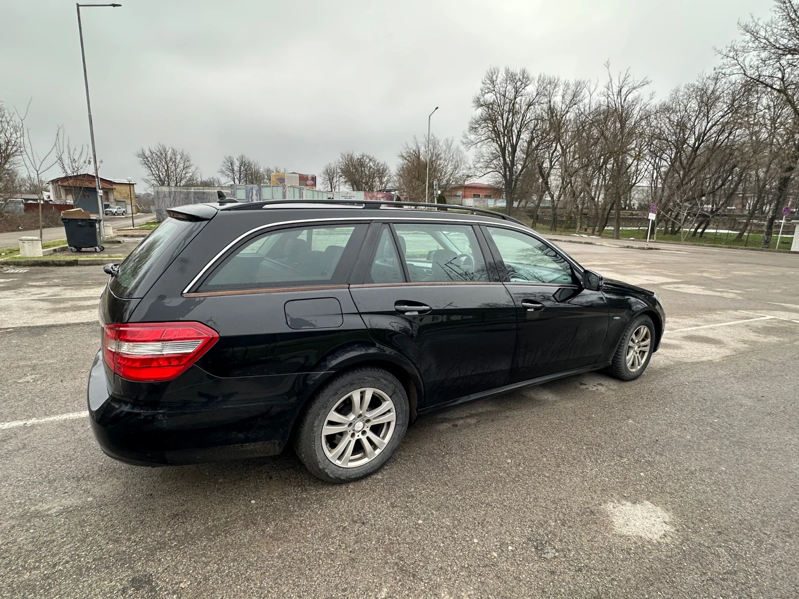 Mercedes-Benz E 220  - изображение 5