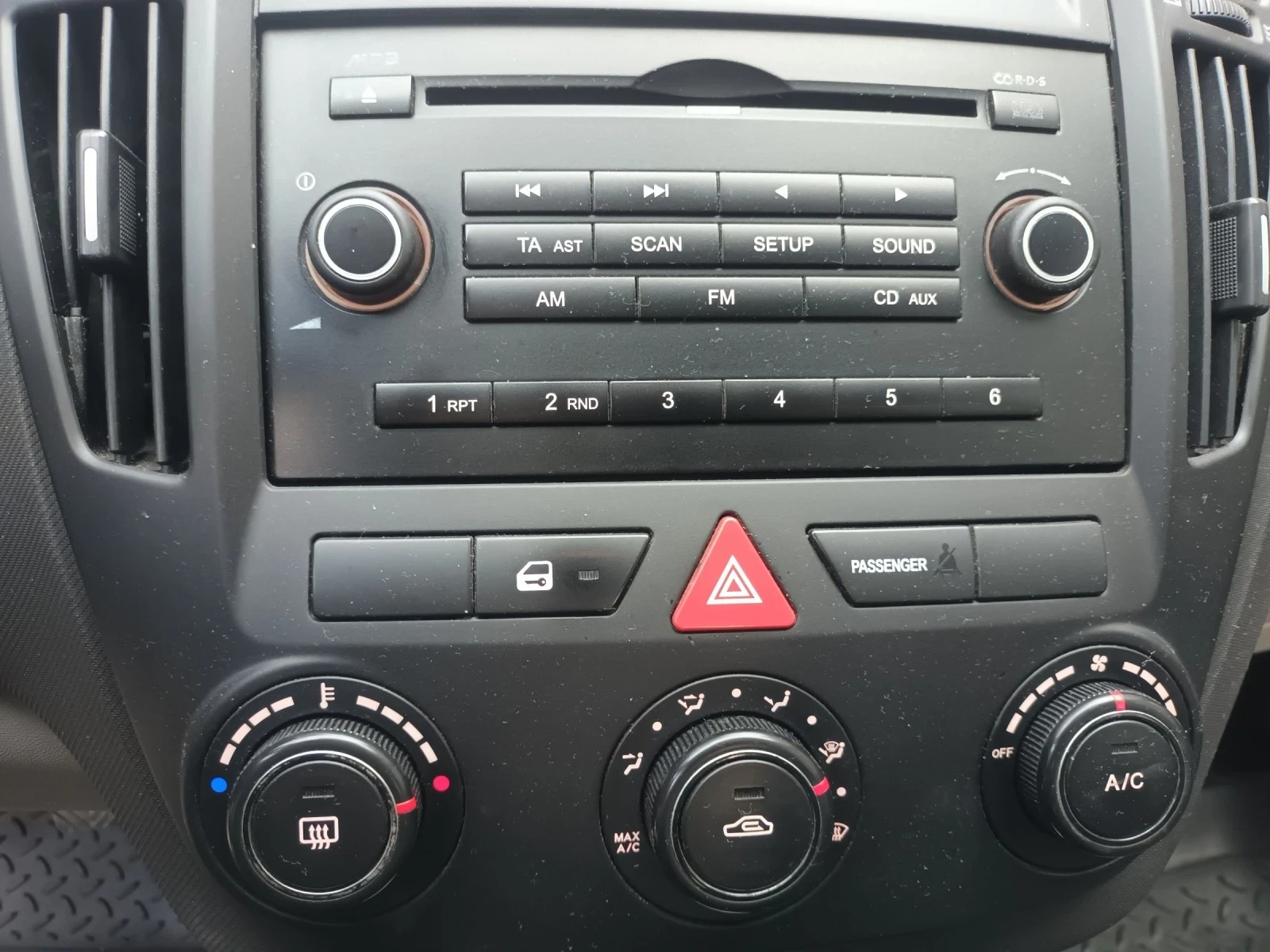 Kia Ceed 1.4 benzin/gaz - изображение 2