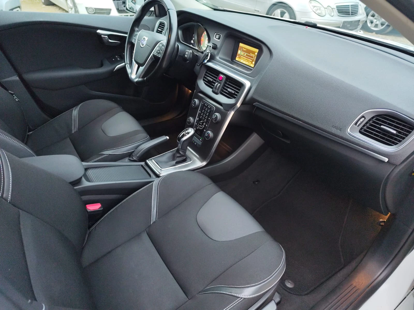 Volvo V40 1.6 ����� ������� ������ | Mobile.bg � ����������� 12