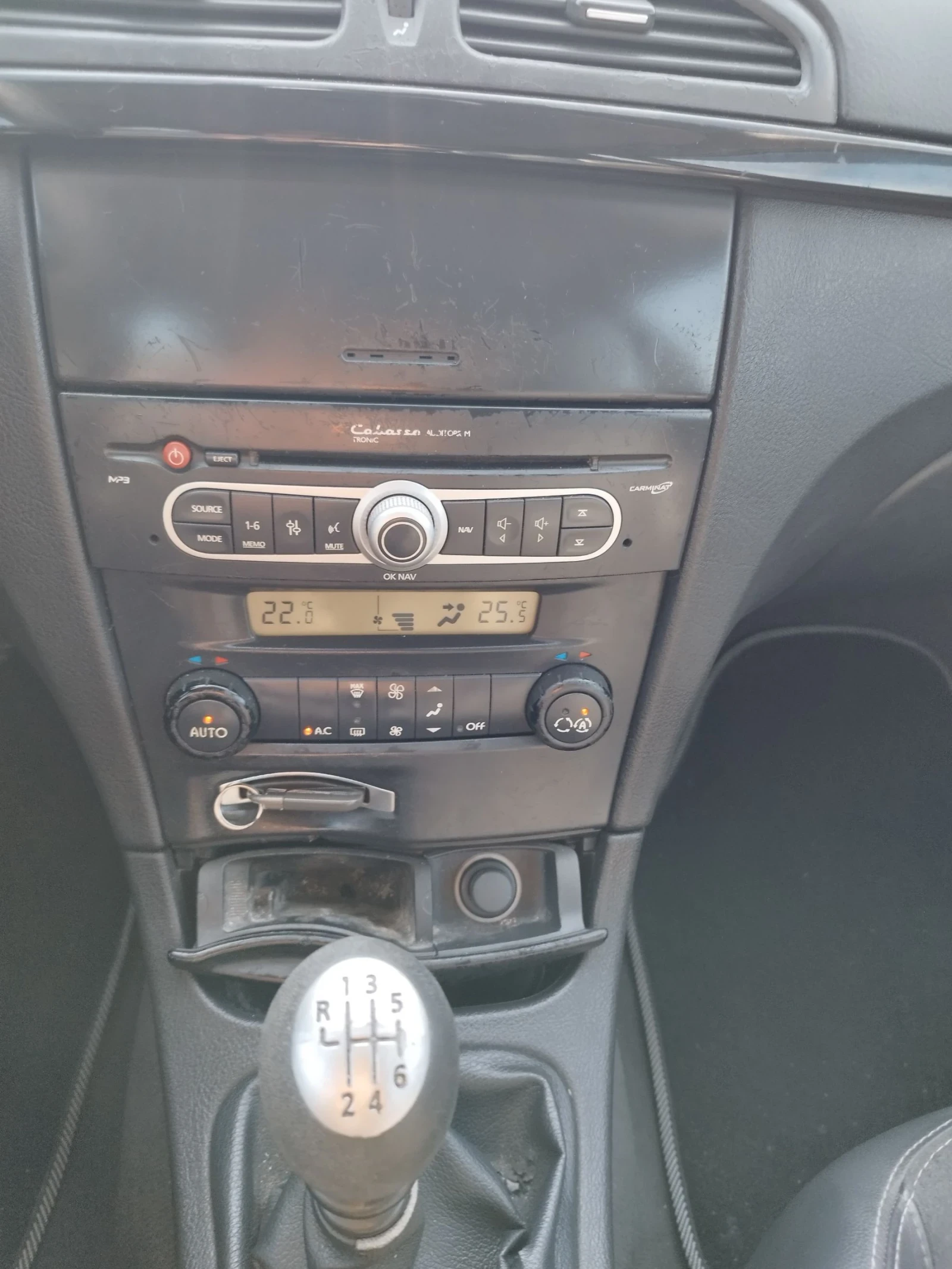 Renault Laguna CDI, снимка 15 - Автомобили и джипове - 53983241