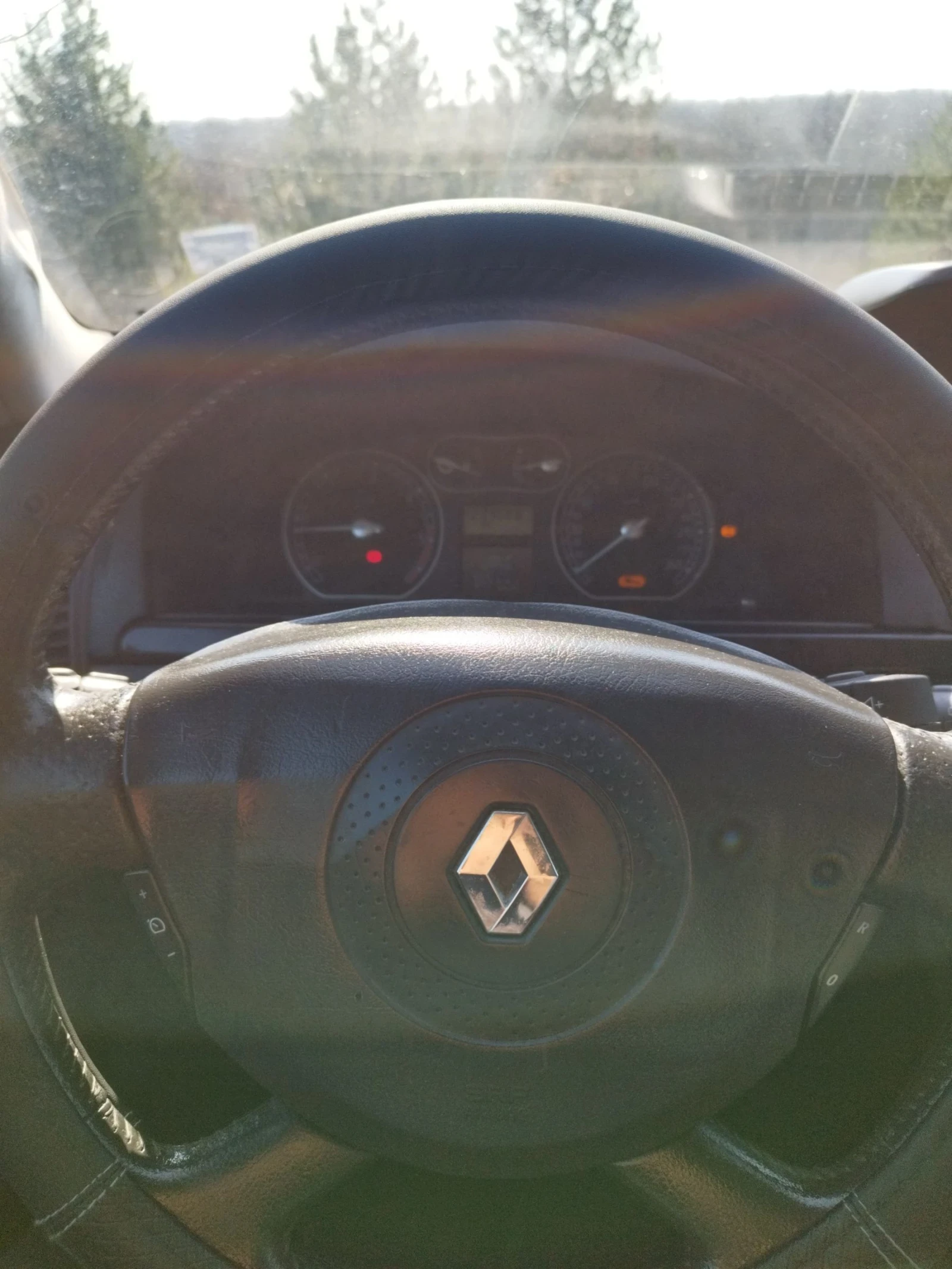 Renault Laguna CDI, снимка 16 - Автомобили и джипове - 53983241