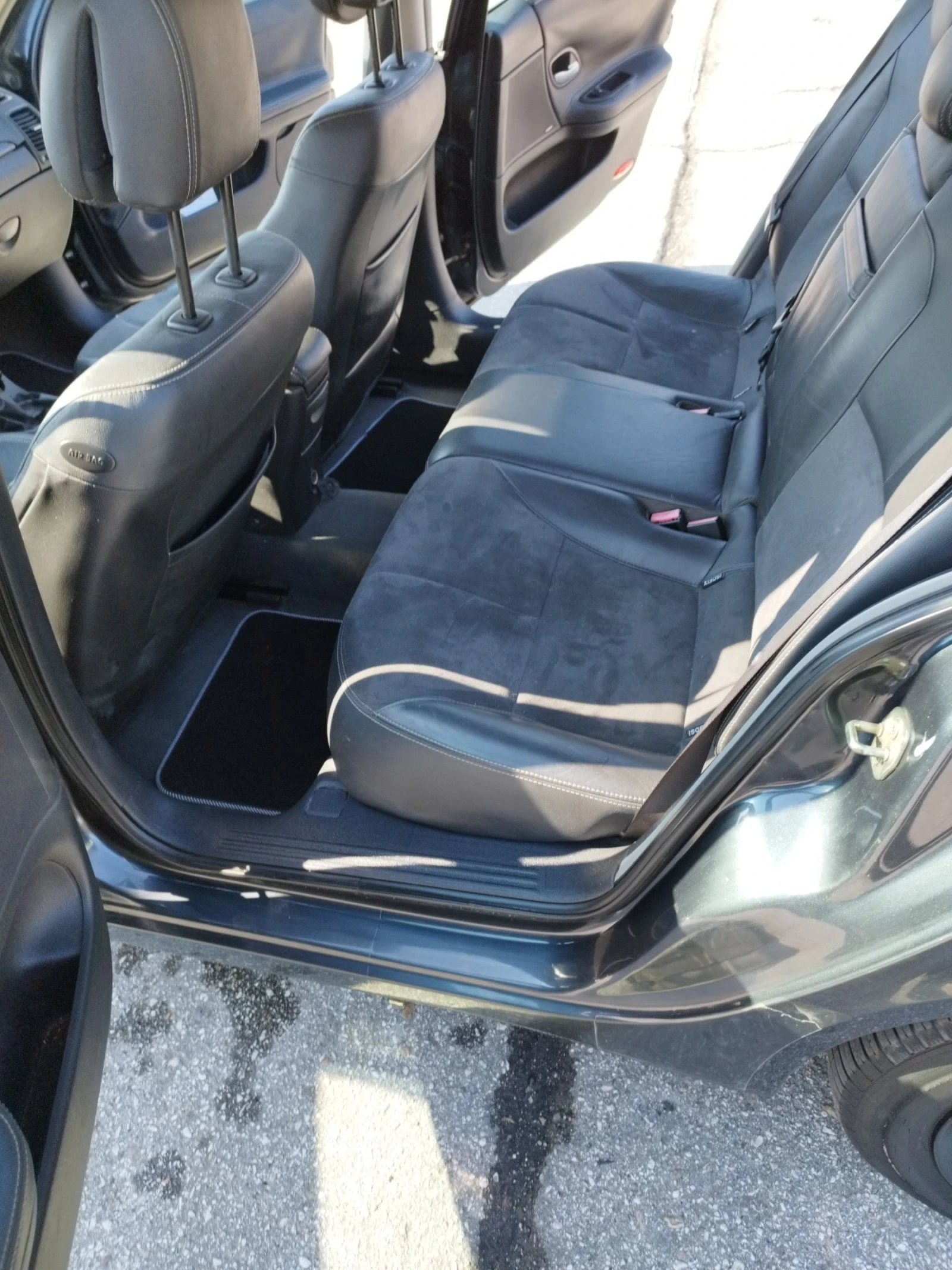 Renault Laguna CDI, снимка 11 - Автомобили и джипове - 53983241