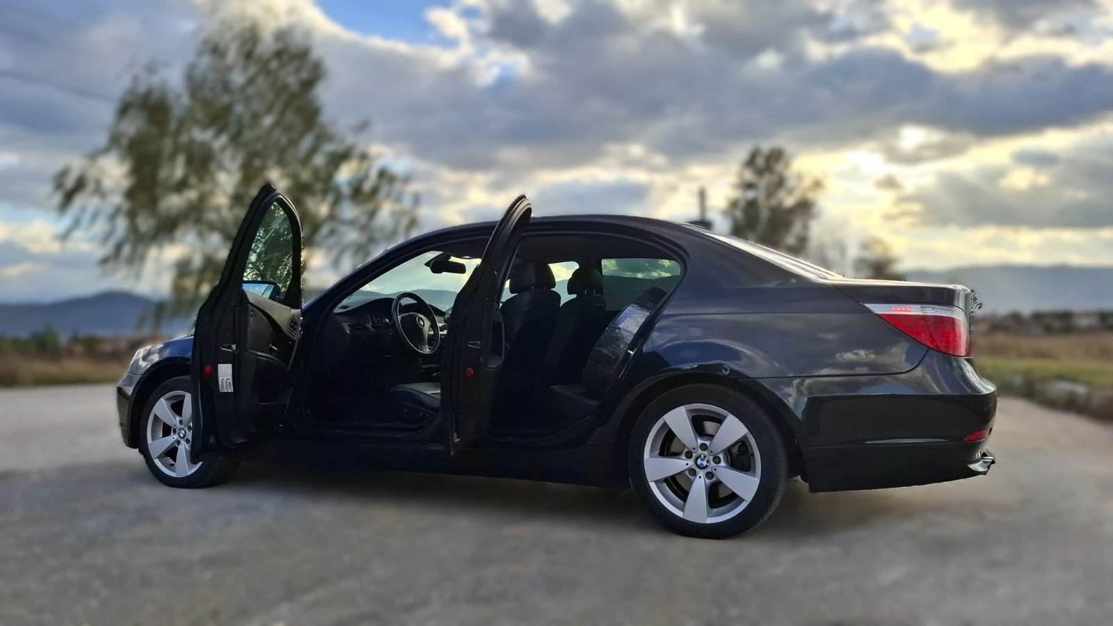 BMW 525 xi, снимка 15 - Автомобили и джипове - 54071593