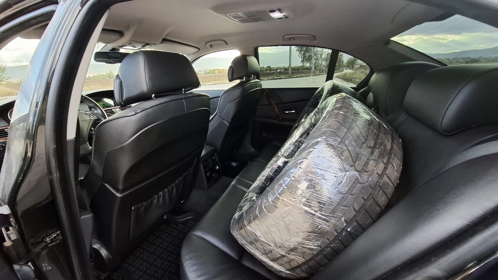 BMW 525 xi, снимка 14 - Автомобили и джипове - 54071593