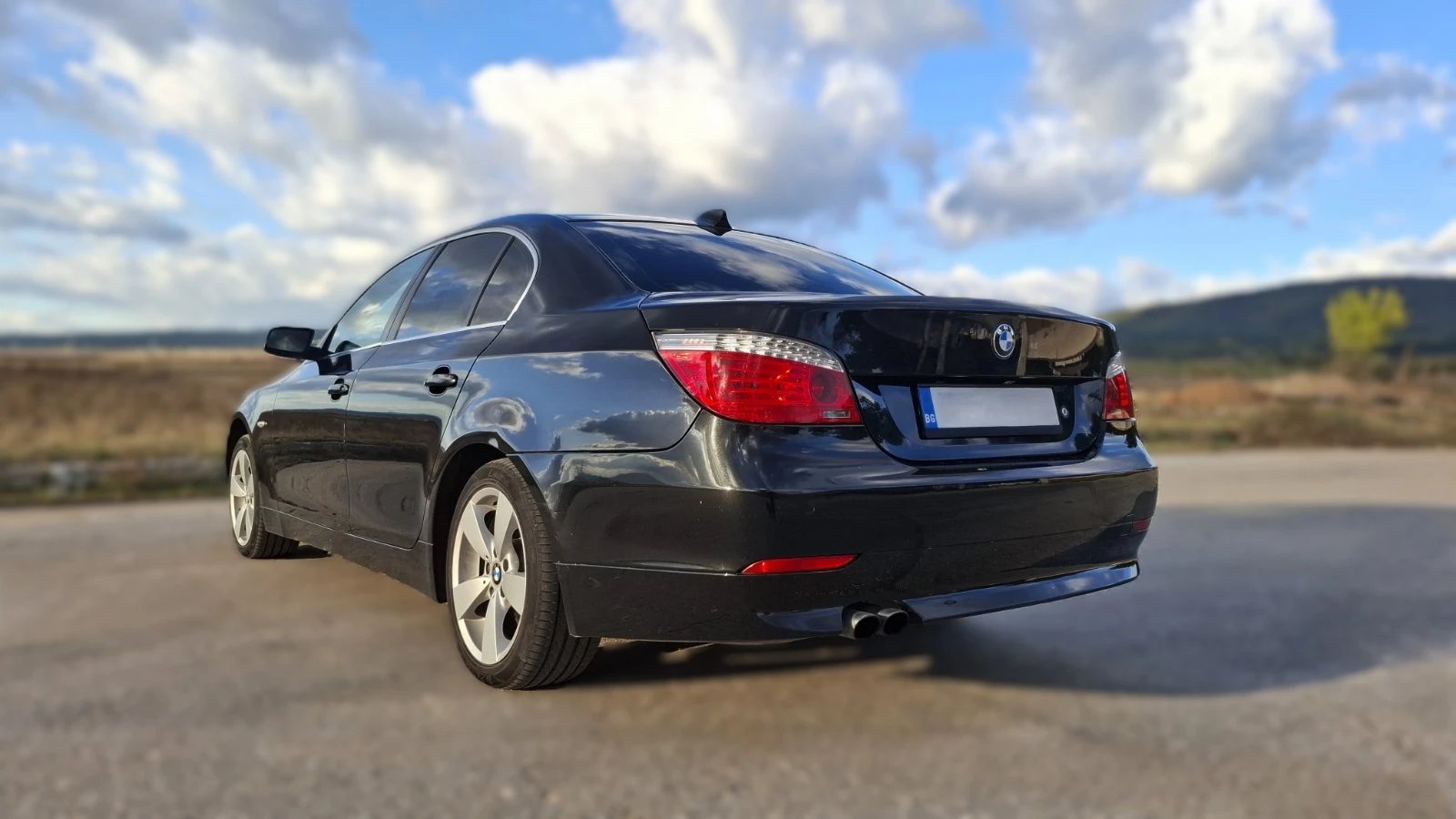BMW 525 xi, снимка 9 - Автомобили и джипове - 54071593