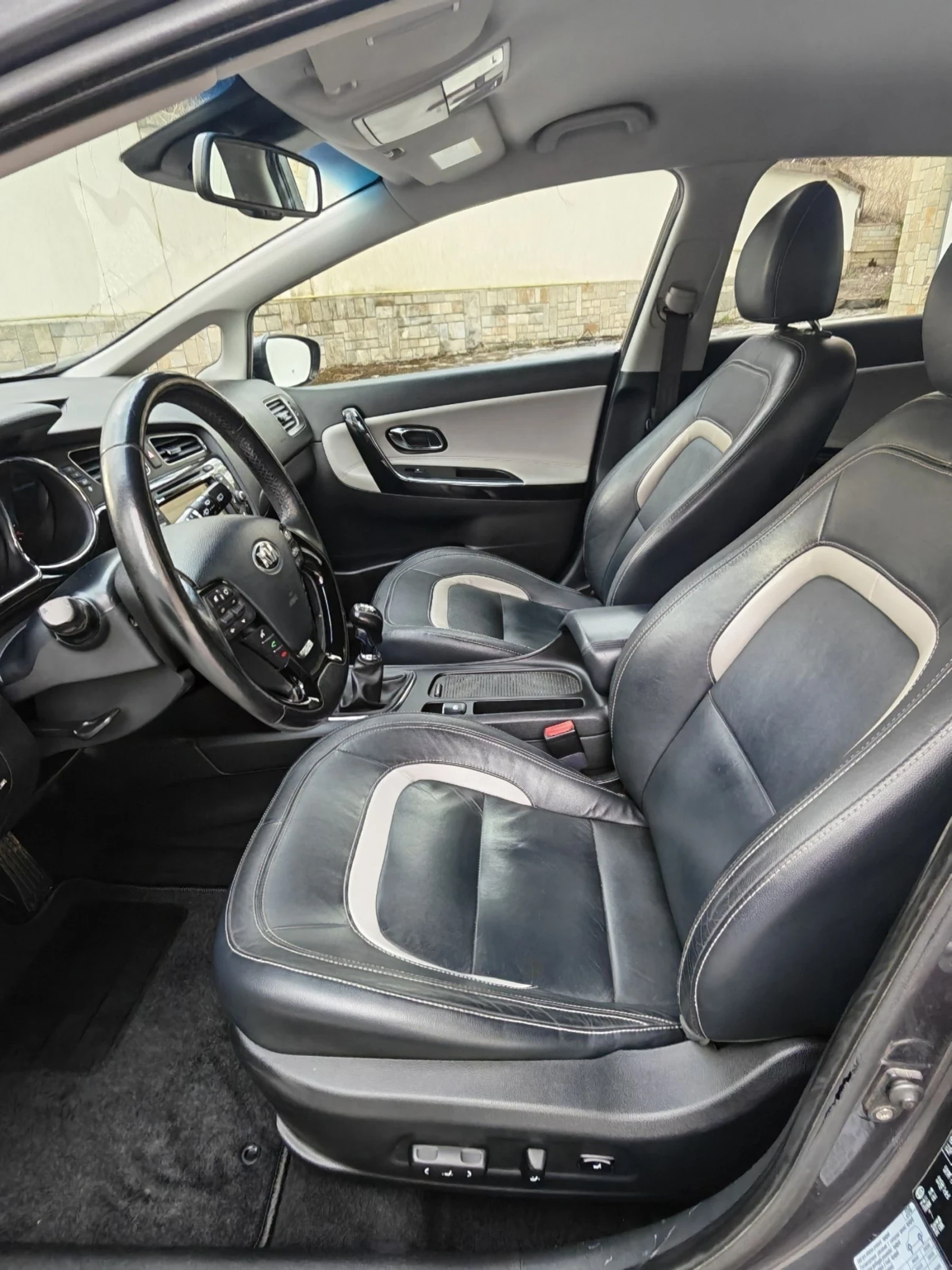 Kia Ceed 1.6 GDI 135 к.с premium , снимка 13 - Автомобили и джипове - 54128772