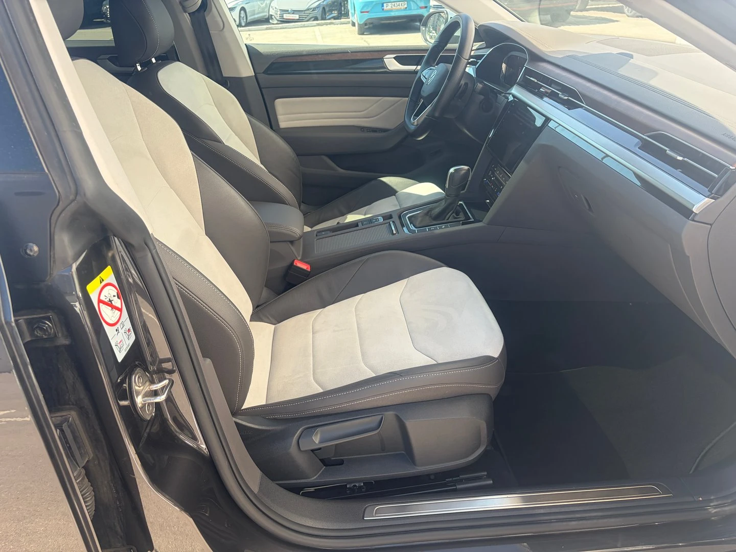 VW Arteon, снимка 6 - Автомобили и джипове - 55642059