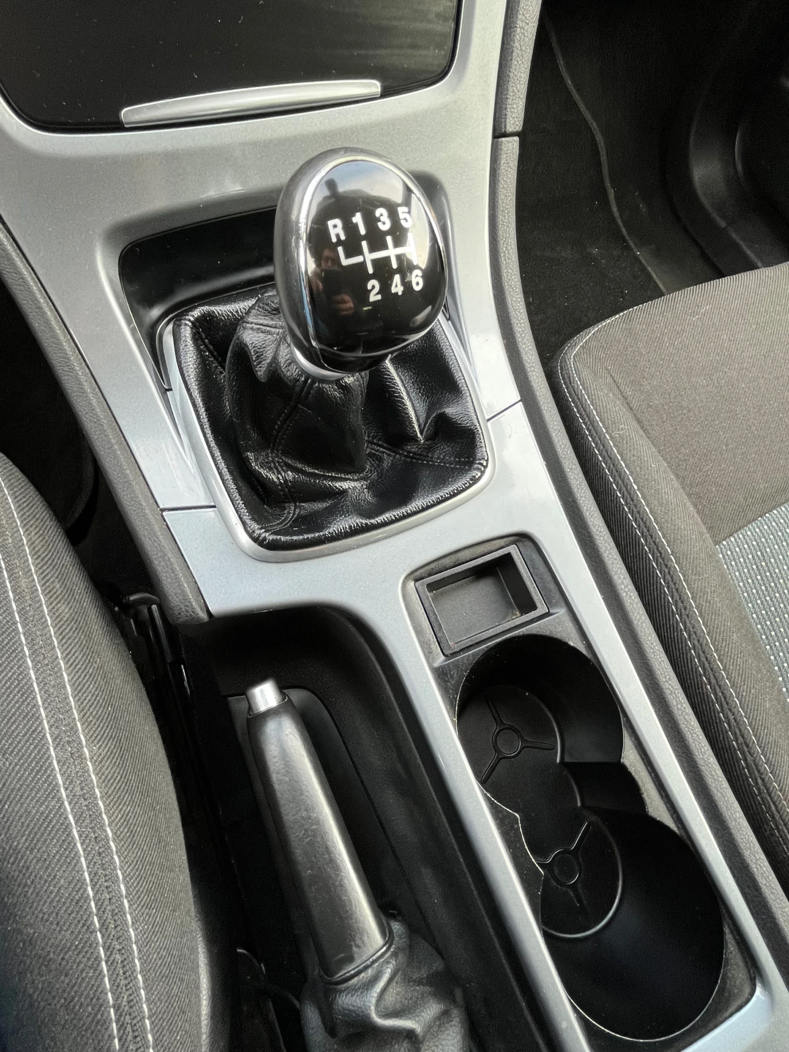 Ford Mondeo 2.0 tdci, снимка 6 - Автомобили и джипове - 54277420