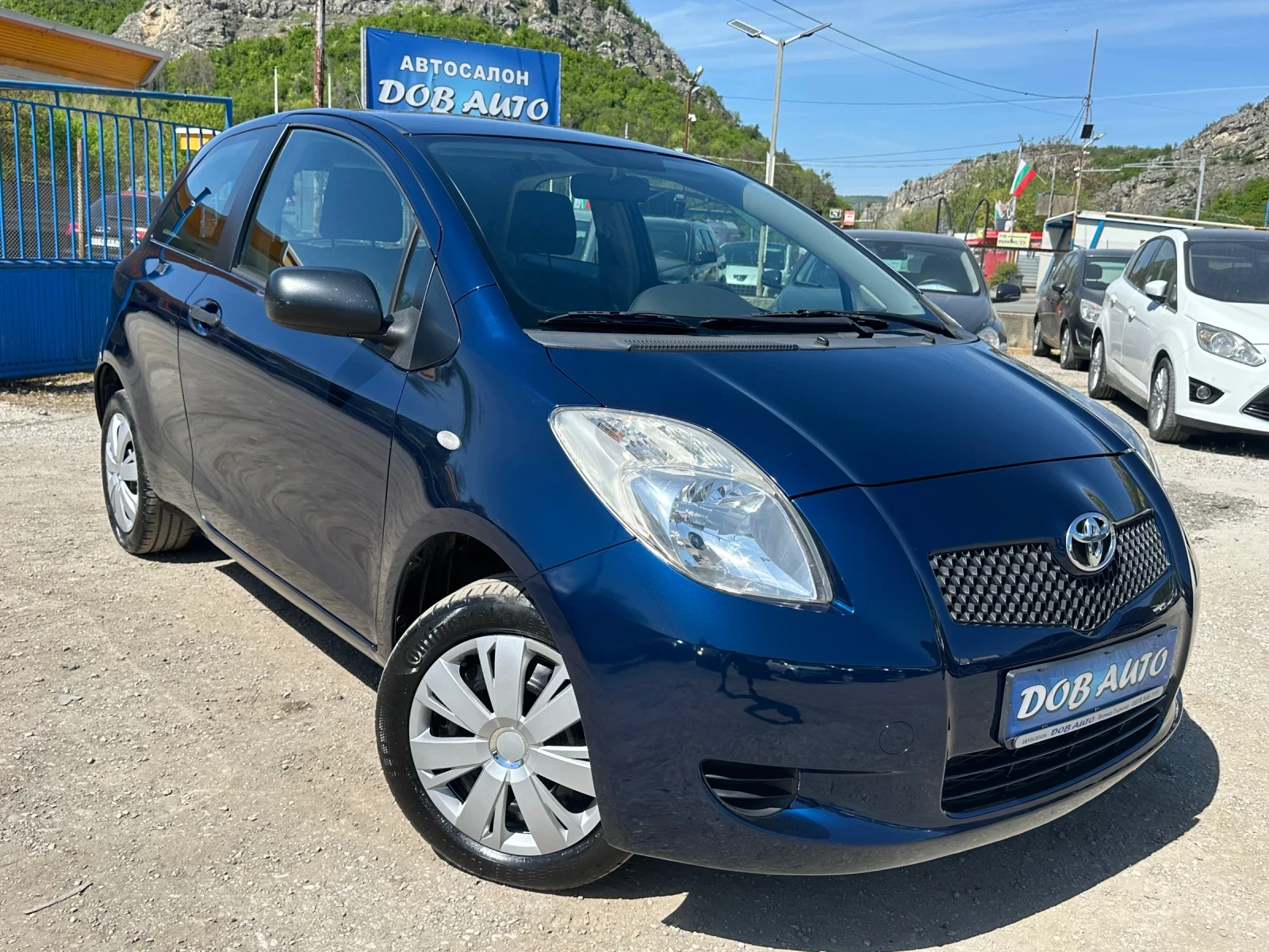 Toyota Yaris, снимка 8 - Автомобили и джипове - 54438253
