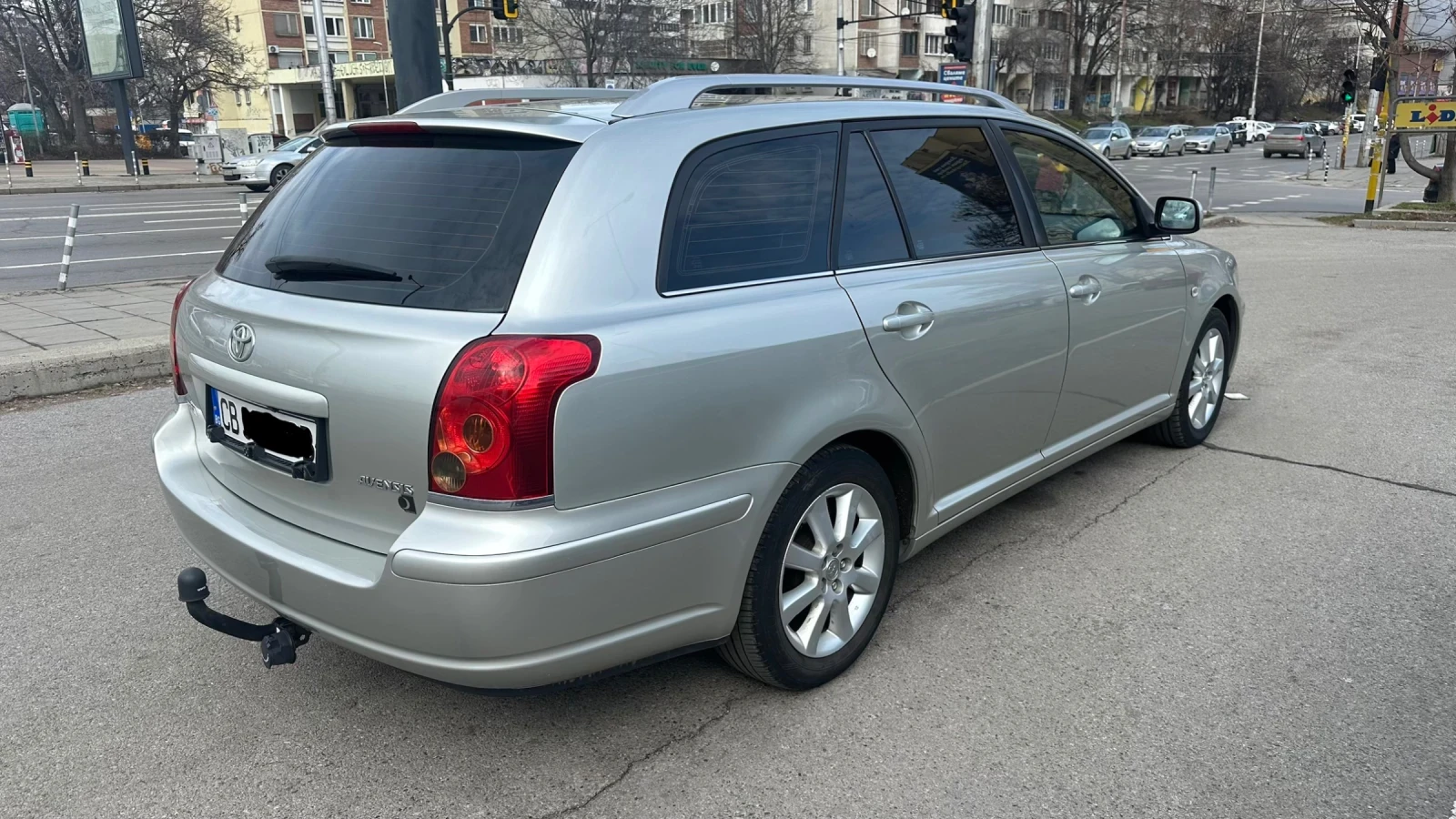 Toyota Avensis, снимка 4 - Автомобили и джипове - 54500960