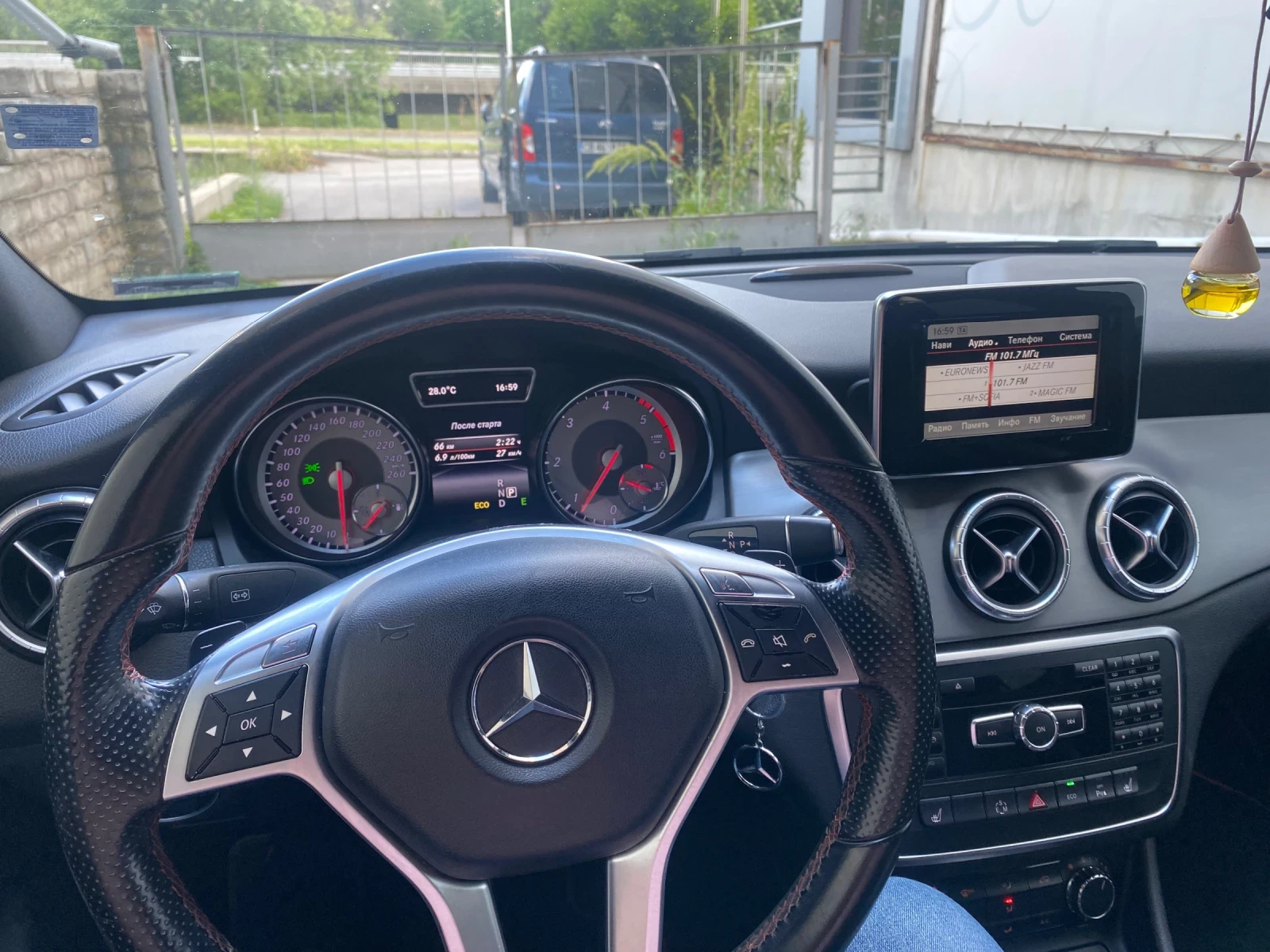 Mercedes-Benz CLA 220 AMG , снимка 6 - Автомобили и джипове - 54722576