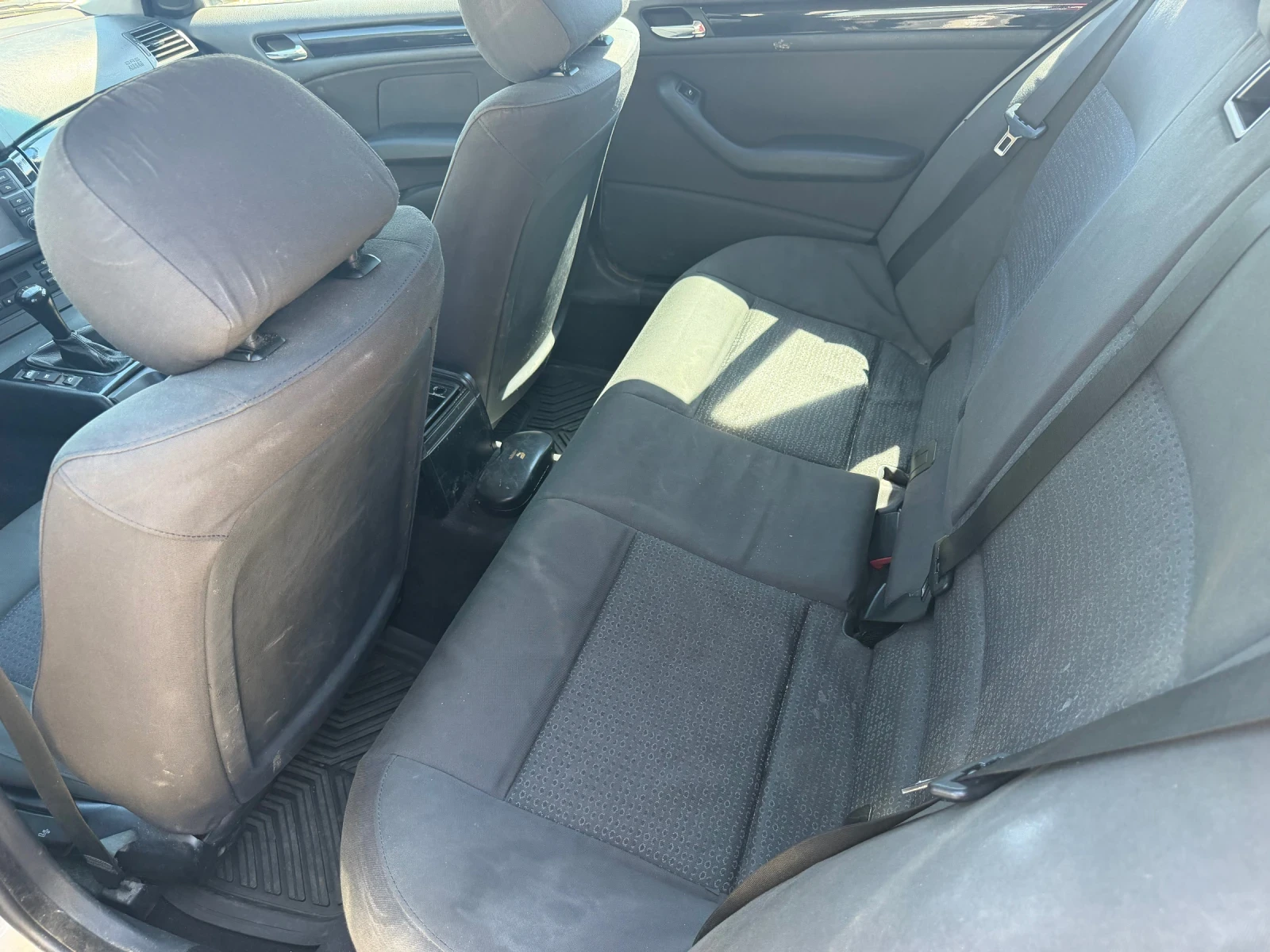 BMW 320 2.0d/150hp/NAVI/ FaceLift, снимка 11 - Автомобили и джипове - 54798013