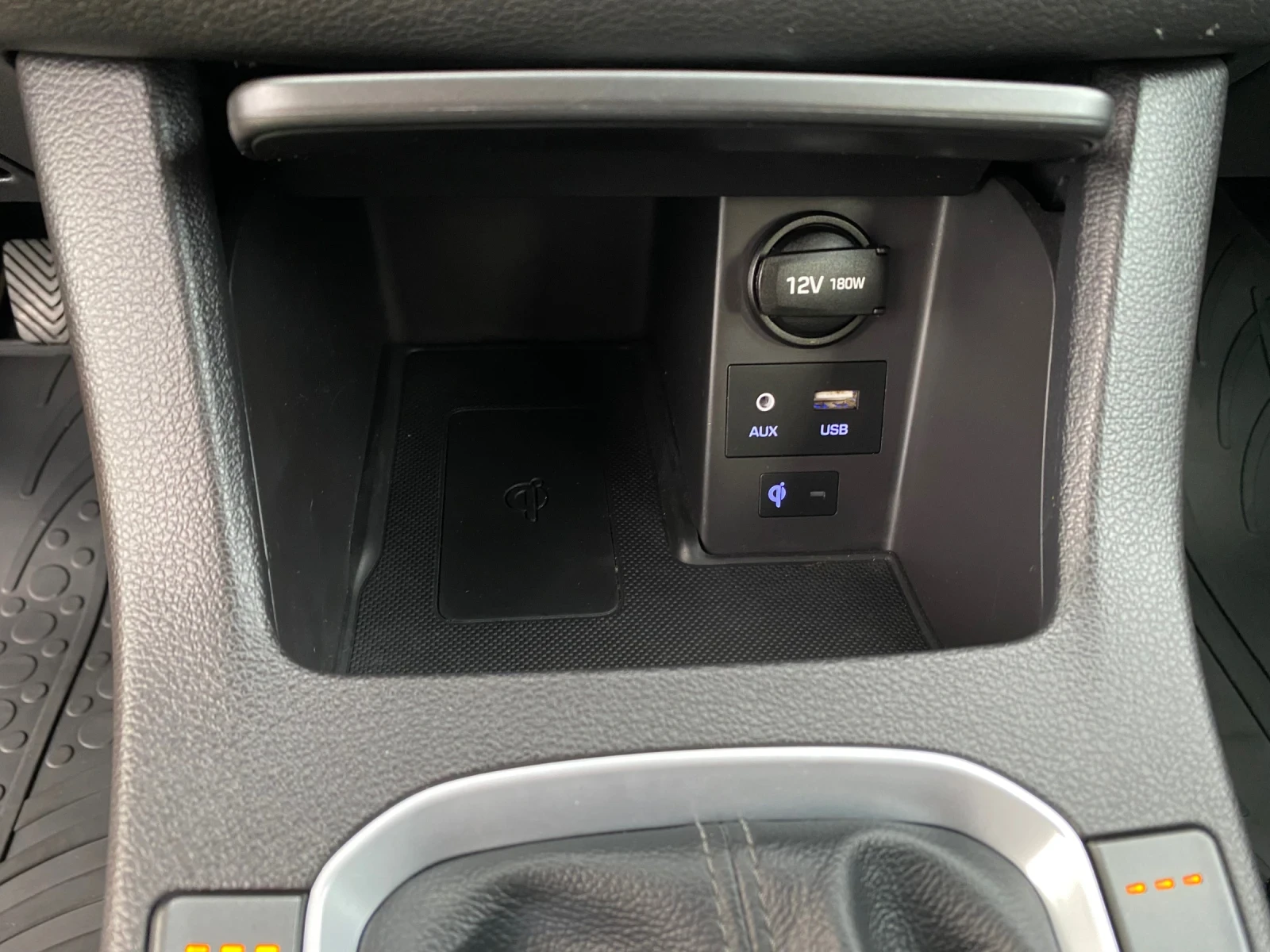 Hyundai I30 1.6CRDI Exclusive, Key Less, Full LED, Navi, снимка 11 - Автомобили и джипове - 54804761