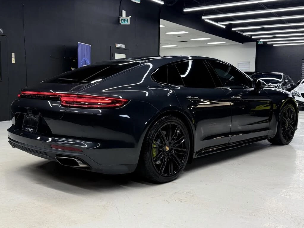 Porsche Panamera 4* HYBRID* ПОДГРЕВ* 360 КАМЕРИ* ПАНОРАМА* КЕЙЛЕС, снимка 3 - Автомобили и джипове - 54969136