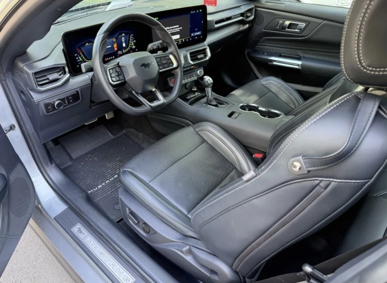 Ford Mustang, снимка 10 - Автомобили и джипове - 55333921