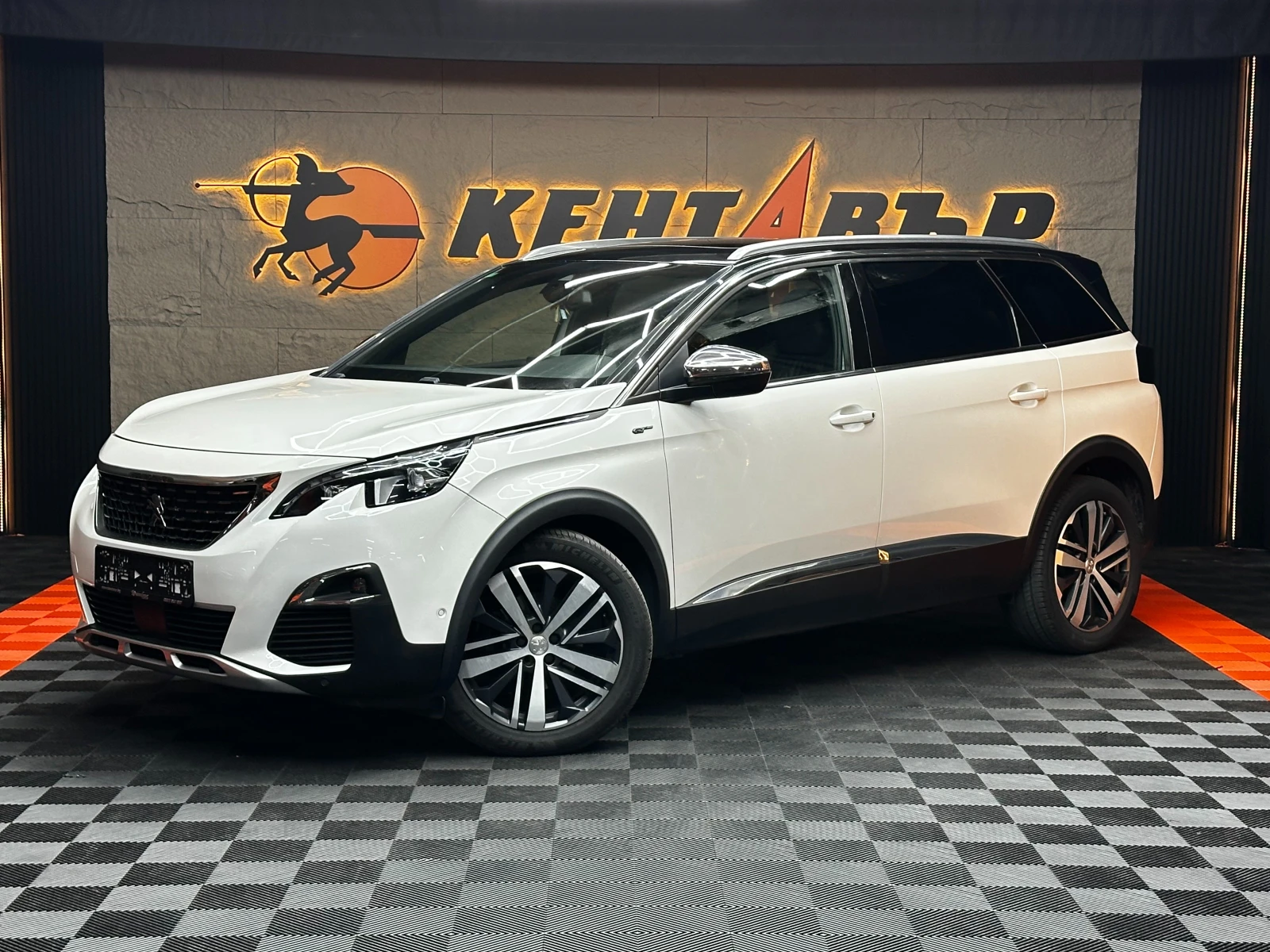 Peugeot 5008 2.0d GT line/Абсолютно всички екстри!/ГАРАНЦИЯ