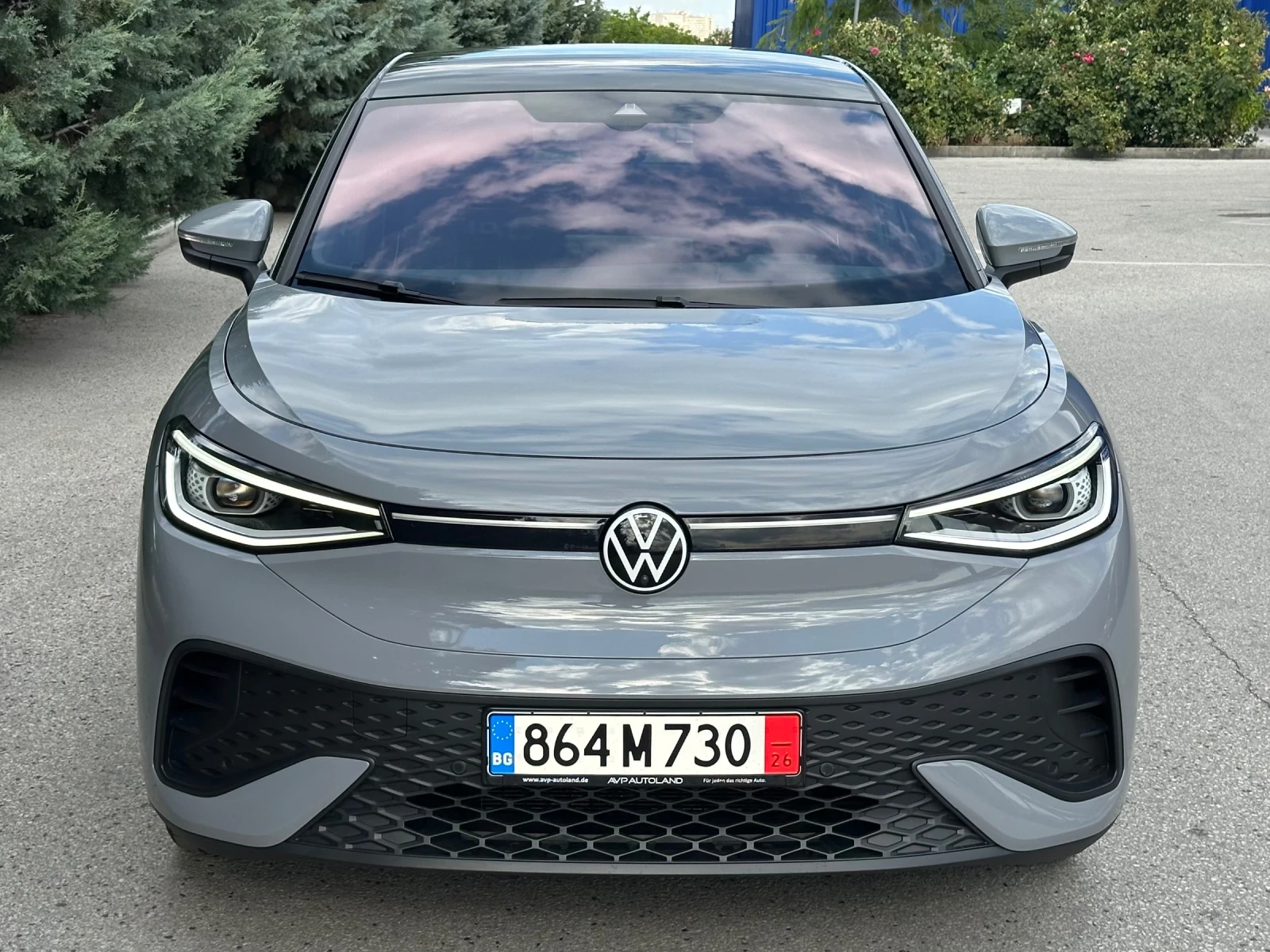 VW ID.5 Full/MATRIX/PANO/HeadUp/360Cam/Keyless/Sport seats, снимка 2 - Автомобили и джипове - 55398125